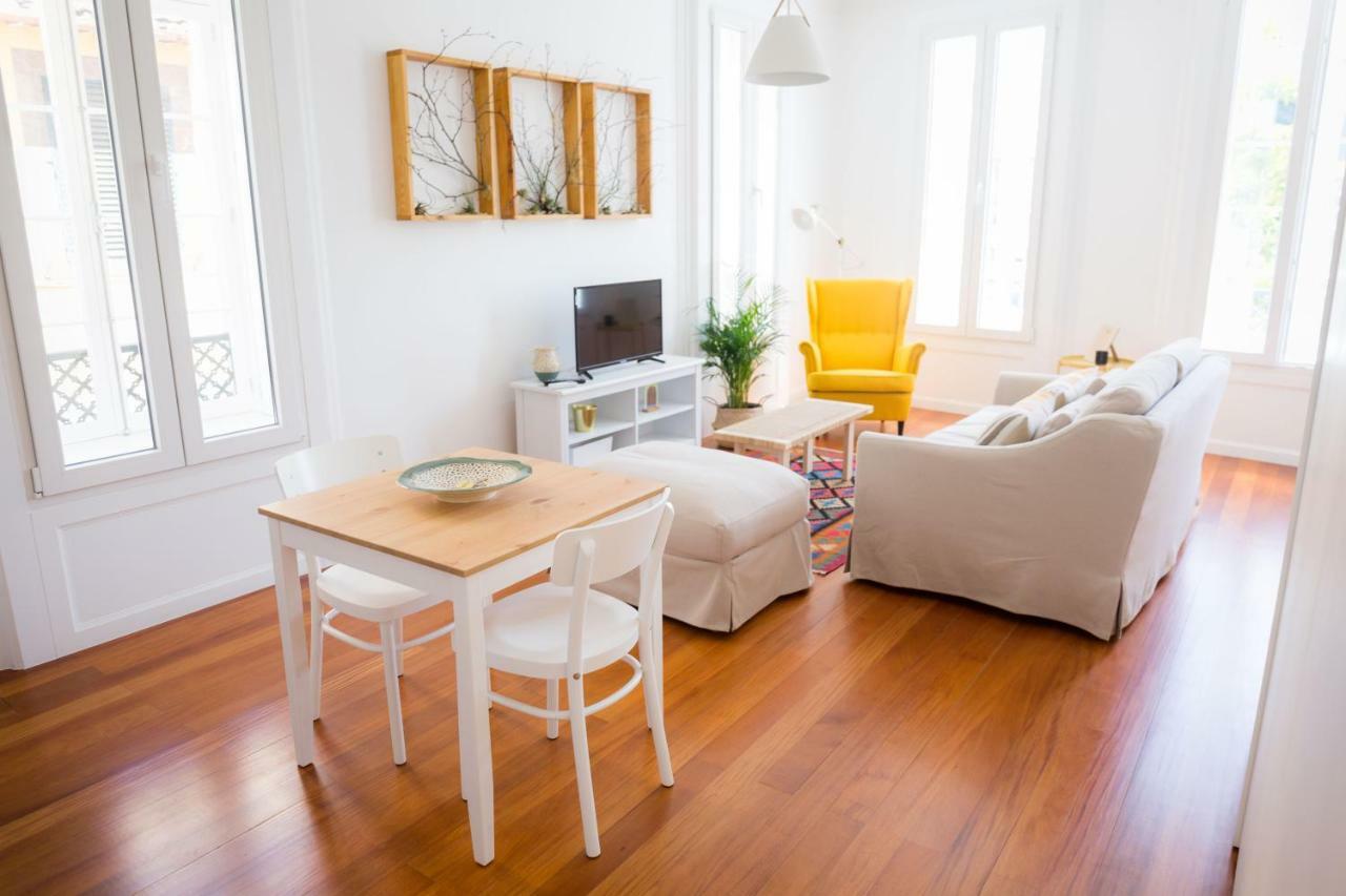 Apartamentos Praca Amarela By Heart Of Funchal Екстер'єр фото